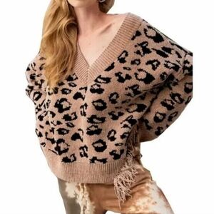 POL Like new Chenille leopard animal print distressed drop shoulder sweater Sz M
